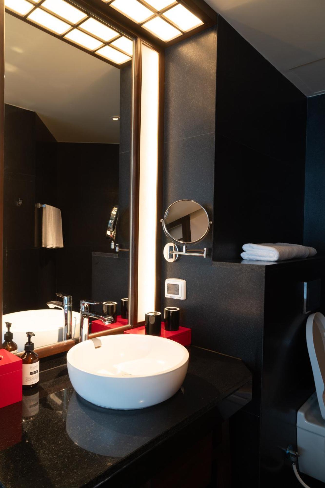 Suzu Saigon - A Boutique Hotel Ho Chi Minh City Exterior photo